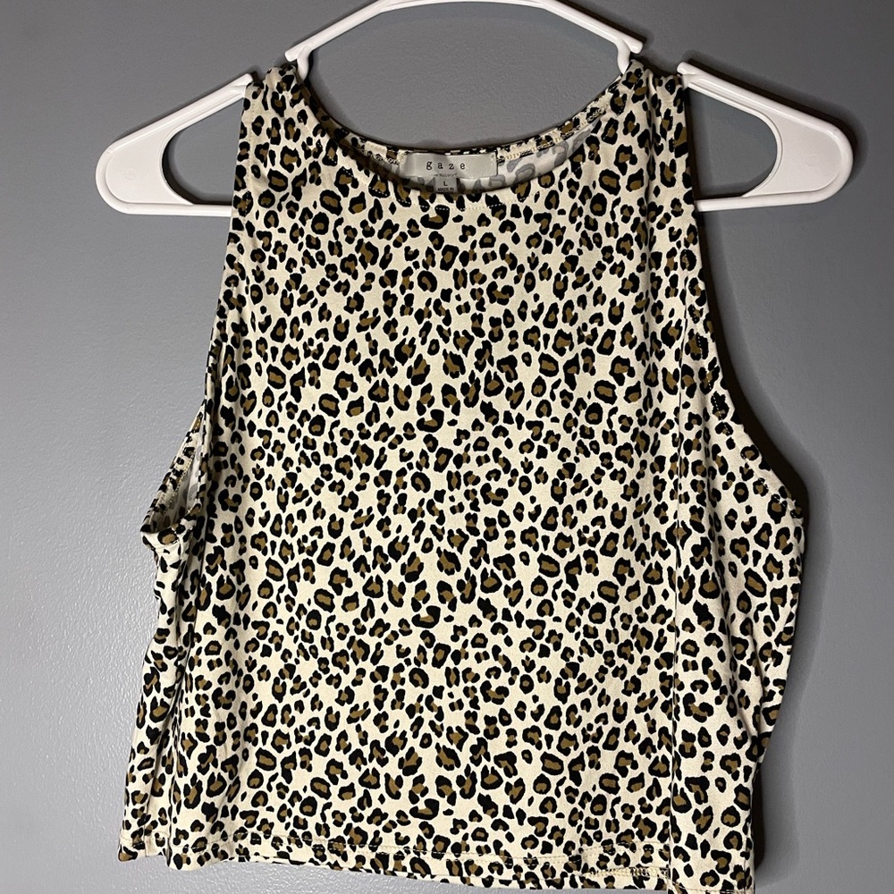 Cheetah print cropped tank top